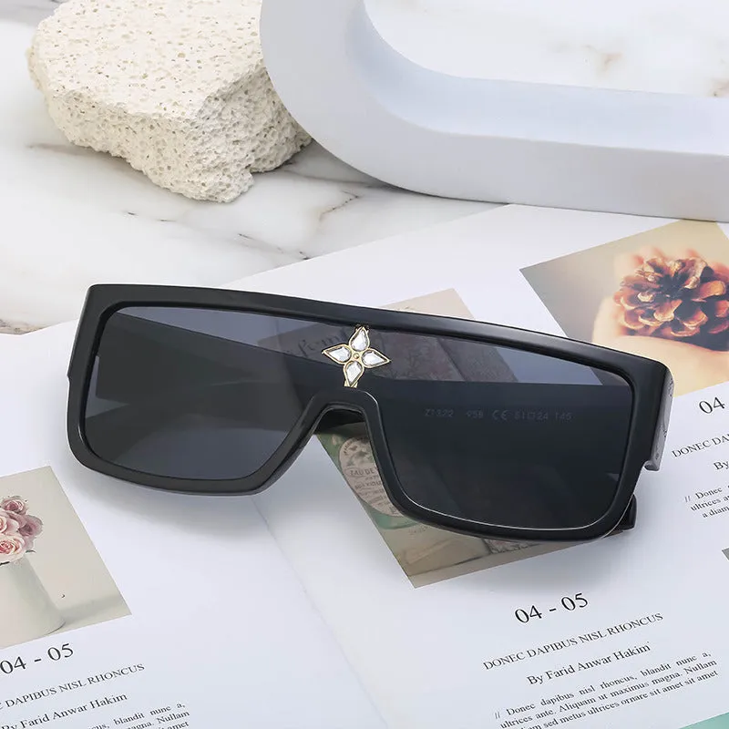 Fashion all-in-one sunscreen sunglasses women's high-end ins personality four-leaf sunglasses men's tide wholesale